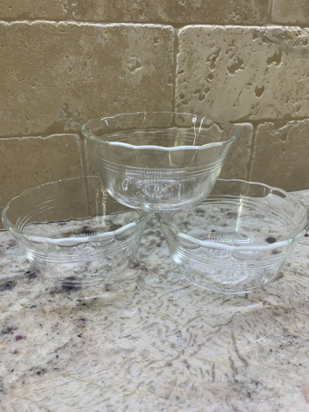 Pyrex custard cups - set of 3 (463)